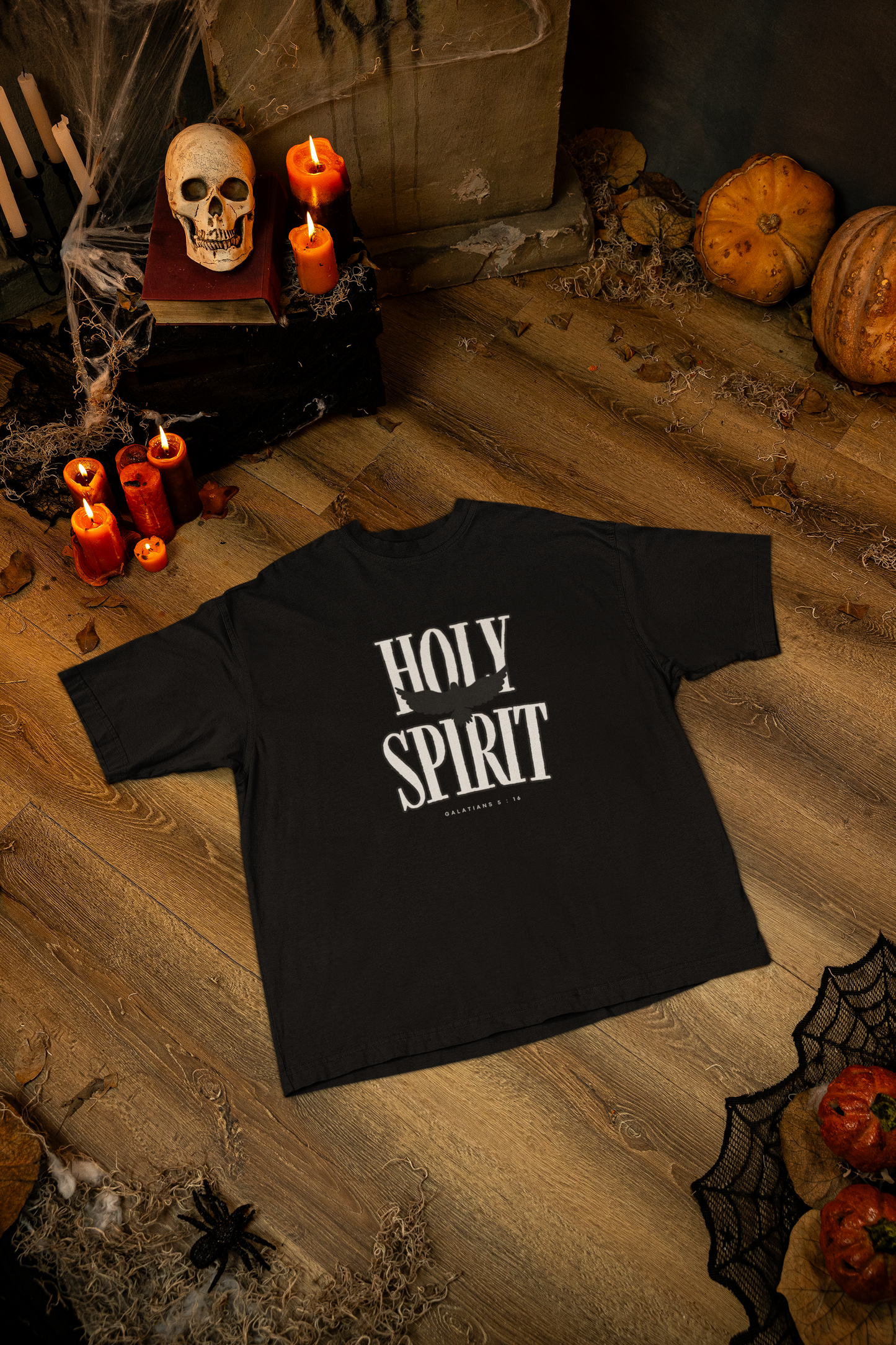 Oversized “Holy Spirit” T-Shirt UP LOOKS